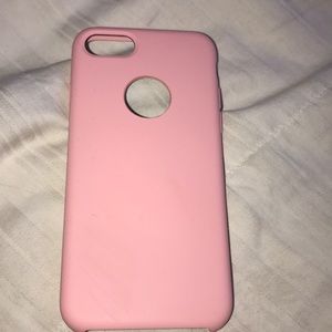 Pink silicone phone case for iPhone 6/7/8!